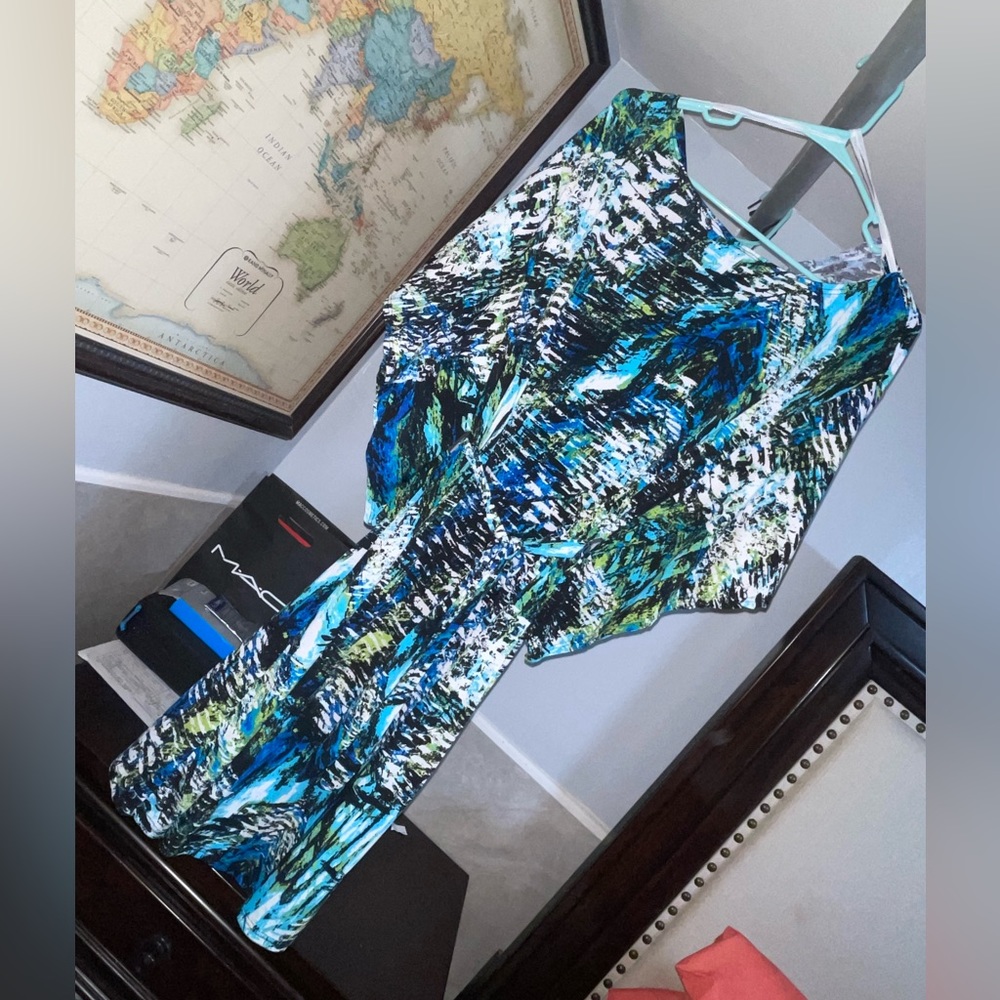 Abstract dress